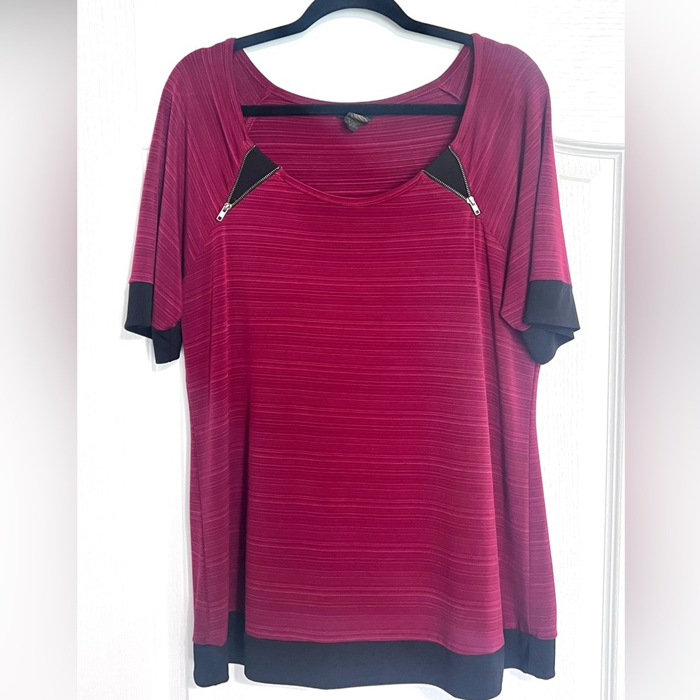 Susan Lawrence Zipper Sleeve Maroon Accent Women's Casual Blouse XL
